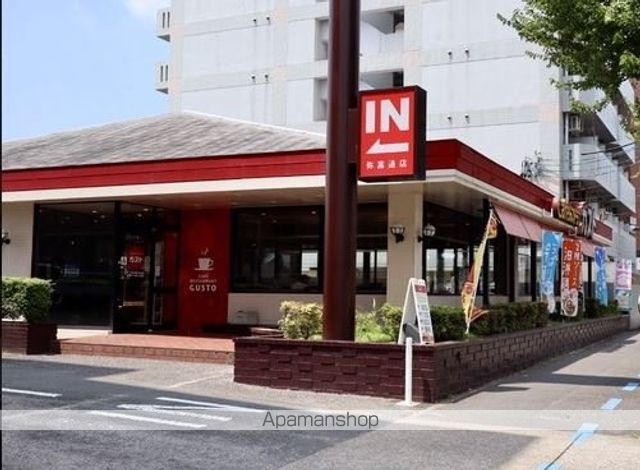 飲食店　ガスト弥富通店（飲食店）まで599m