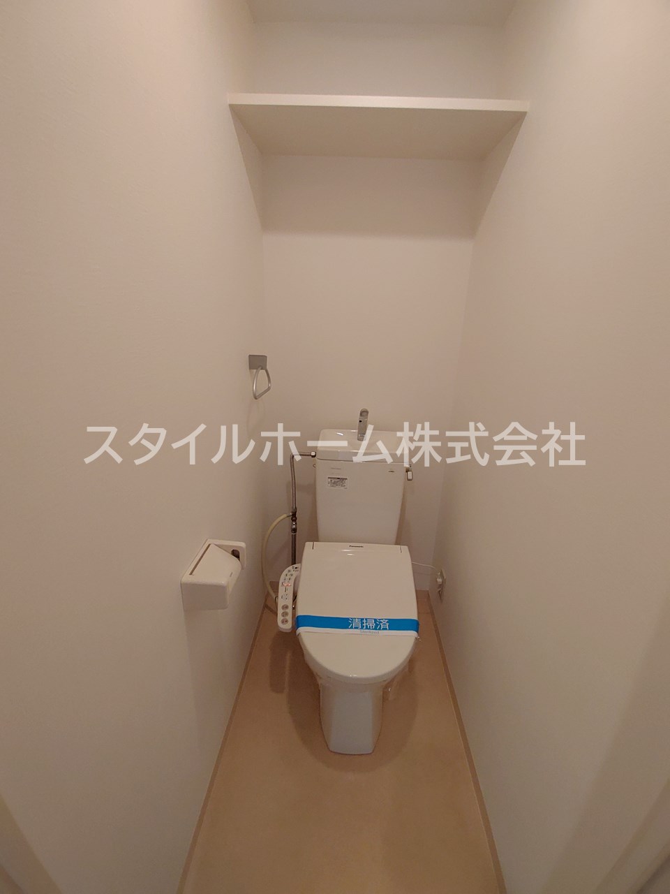 トイレ　別部屋写真です。
