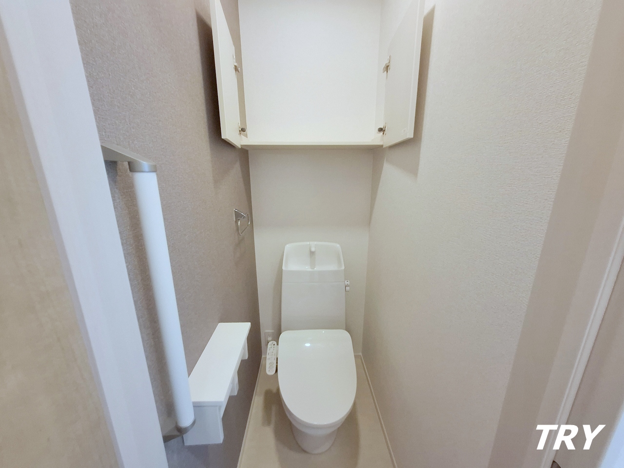 トイレ　温水洗浄便座付トイレ