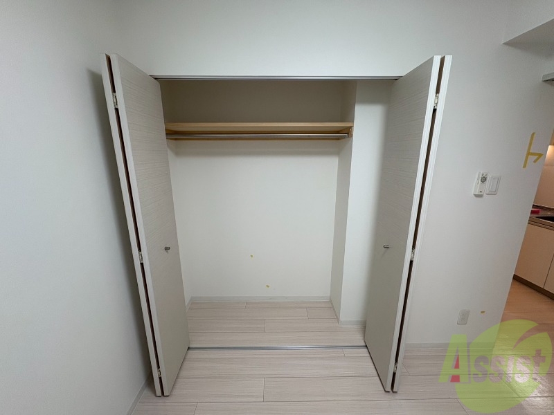 収納　寝室の収納です。部屋がすっきり片付きます。