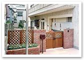 幼稚園・保育園　コンビプラザ綾瀬保育園（幼稚園・保育園）まで371m