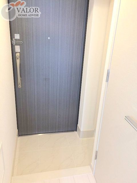 京急本線 黄金町駅 徒歩4分 7階建 築9年の玄関写真