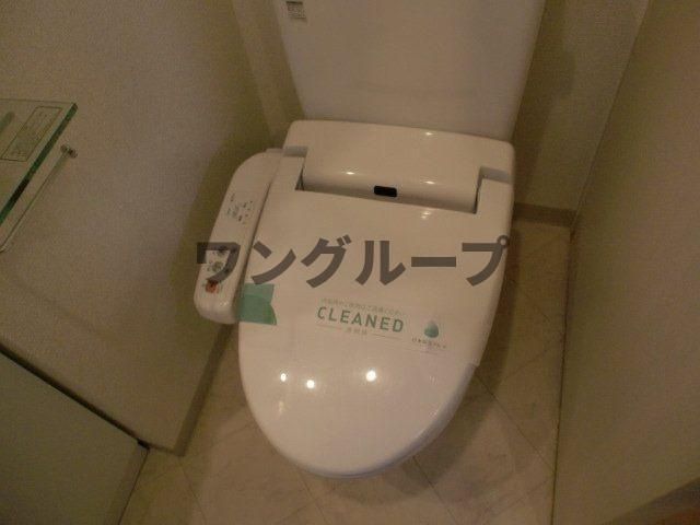 都営三田線 板橋本町駅 徒歩4分 9階建 築18年のトイレ写真