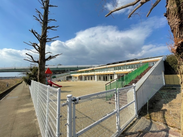 幼稚園・保育園　青山保育園（幼稚園・保育園）まで625m