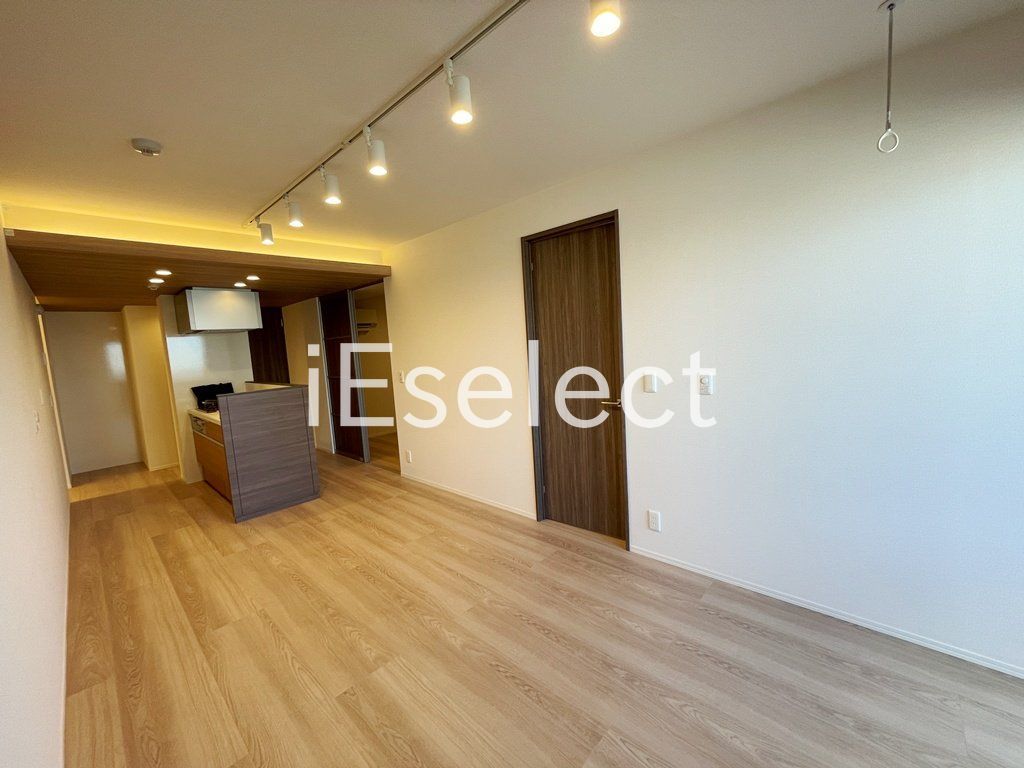 居室・リビング　間接照明のおしゃれなお部屋です！