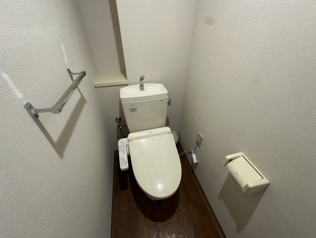 エバーグレイス西宮のトイレ写真