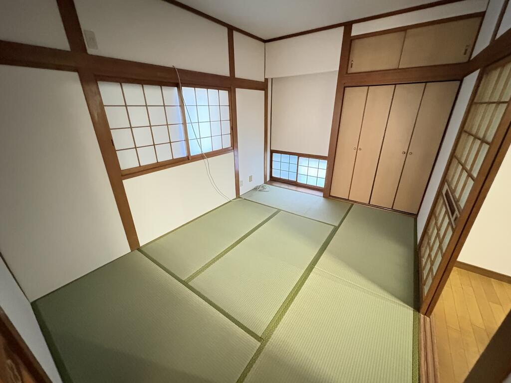 友井1丁目ガレージ付き貸家の内装写真