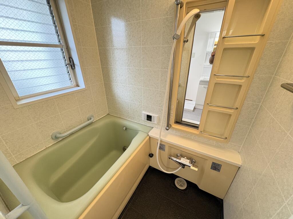 友井1丁目ガレージ付き貸家の風呂写真