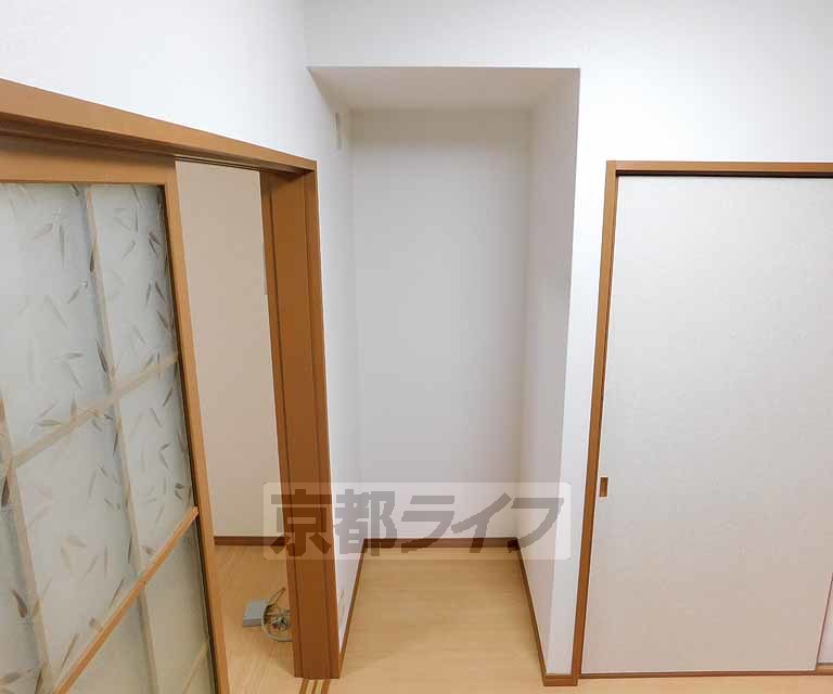 イースト醍醐外山 23番館の内装写真