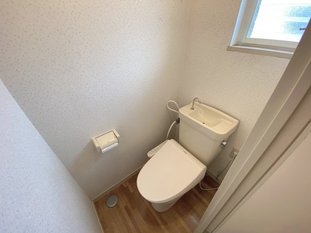 エステートピアKAZUのトイレ写真
