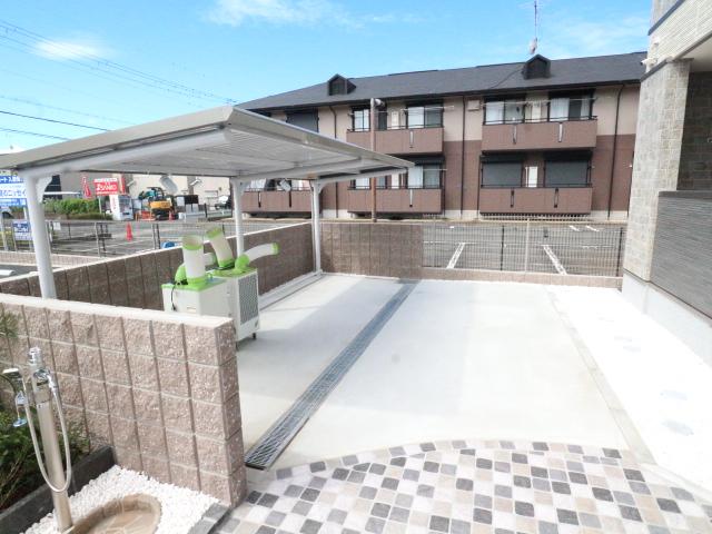 近鉄奈良線 近鉄奈良駅 バス乗車時間：18分 最寄りバス停で下車 徒歩8分 3階建 築3年の外観写真