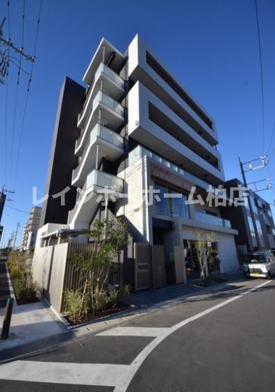 建物外観　落ち着いた雰囲気の外観です