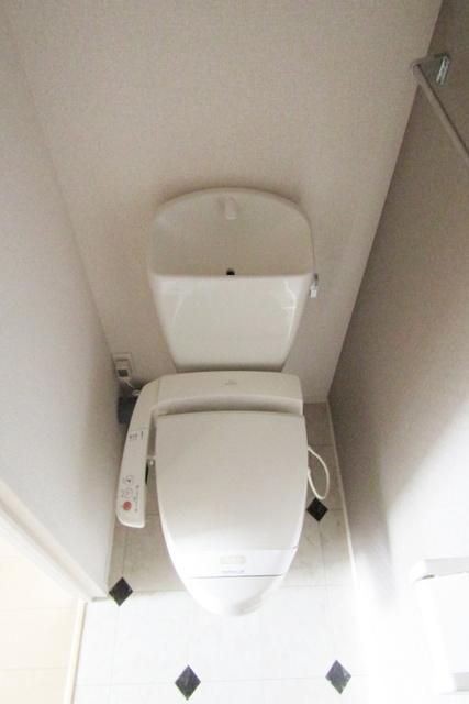 スカイヒル横濱六ッ川B棟のトイレ写真