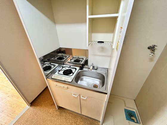 キッチン　※別号室の写真です。