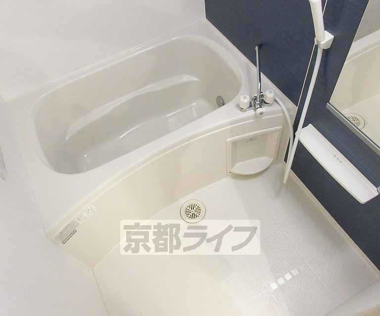 バス・シャワールーム　ゆったりバスルーム！
