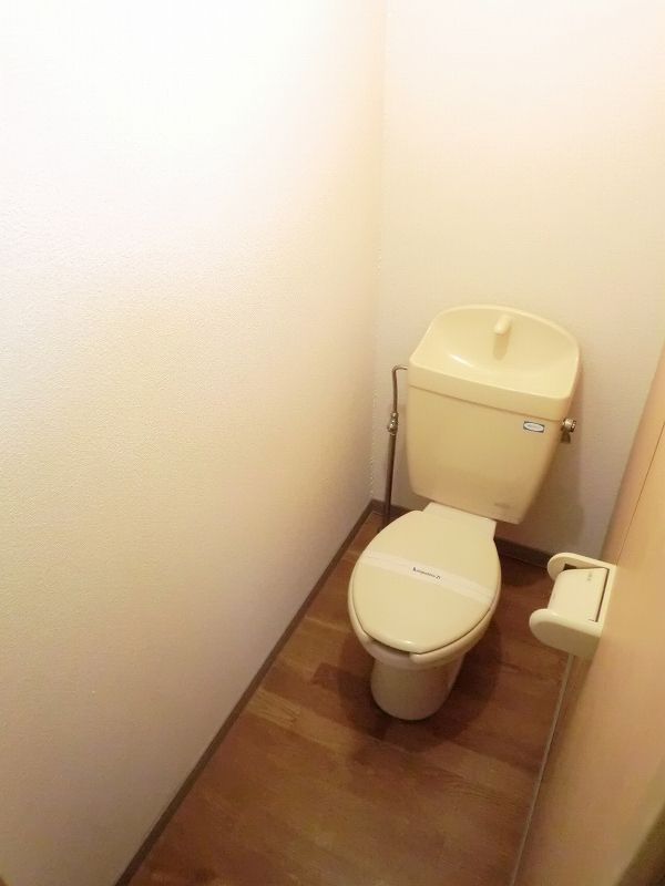 ＪＲ高崎線 籠原駅 徒歩14分 2階建 築28年のトイレ写真