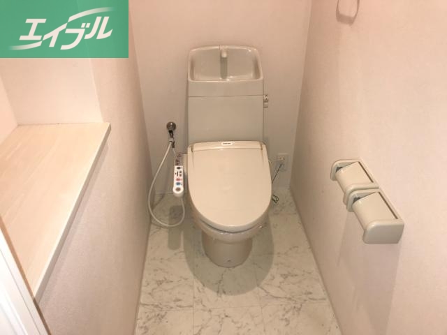 トイレ　シャワー付トイレ