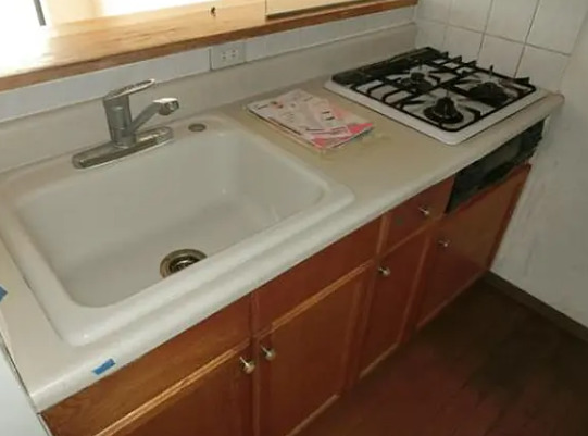 キッチン　別部屋の画像を使用しております。