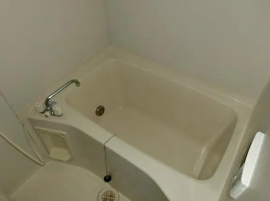 バス・シャワールーム　別部屋の画像を使用しております。