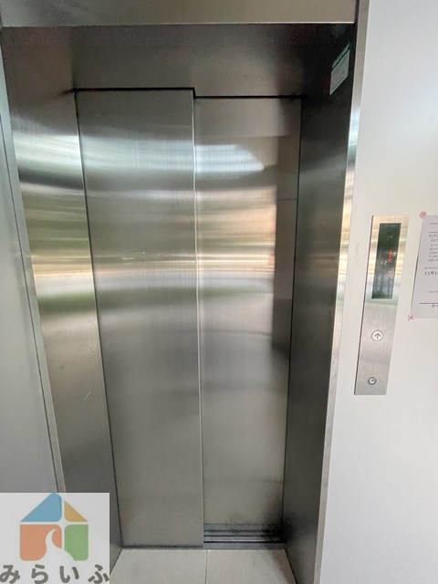 その他設備　エレベーター