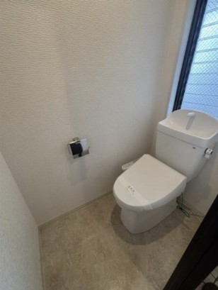 マンション 世田谷区池尻3丁目のトイレ写真