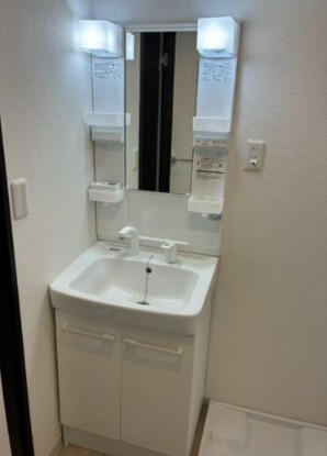 マンション 世田谷区池尻3丁目の内装写真