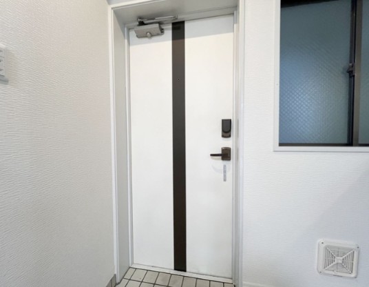 マンション 世田谷区池尻3丁目の玄関写真