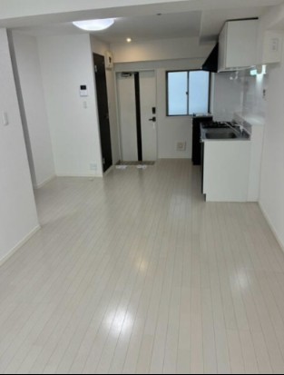マンション 世田谷区池尻3丁目の居間写真