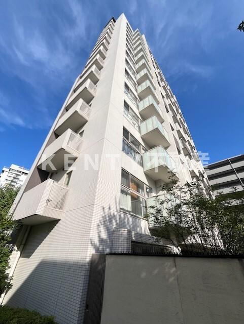 建物外観　落ち着いた雰囲気の外観です