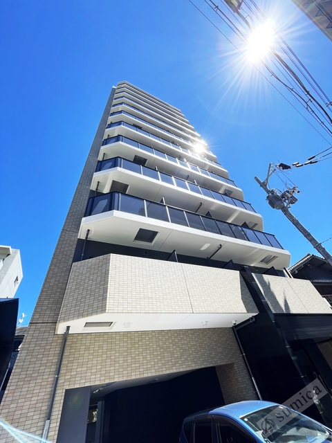 建物外観　駅まで５分の好立地♪