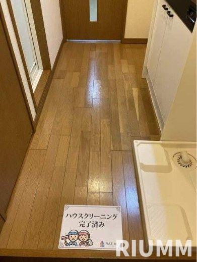 都営大江戸線 落合南長崎駅 徒歩5分 4階建 築27年の玄関写真