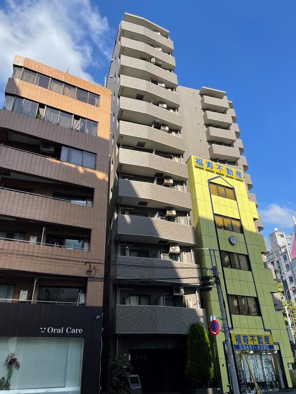 エスコート麻布十番の外観写真