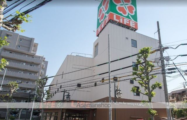 スーパー　（株）ライフコーポレーション／新大塚店（スーパー）まで523m