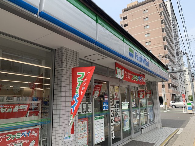 コンビニ　ファミリーマート仙台木町通１丁目店（コンビニ）まで55m