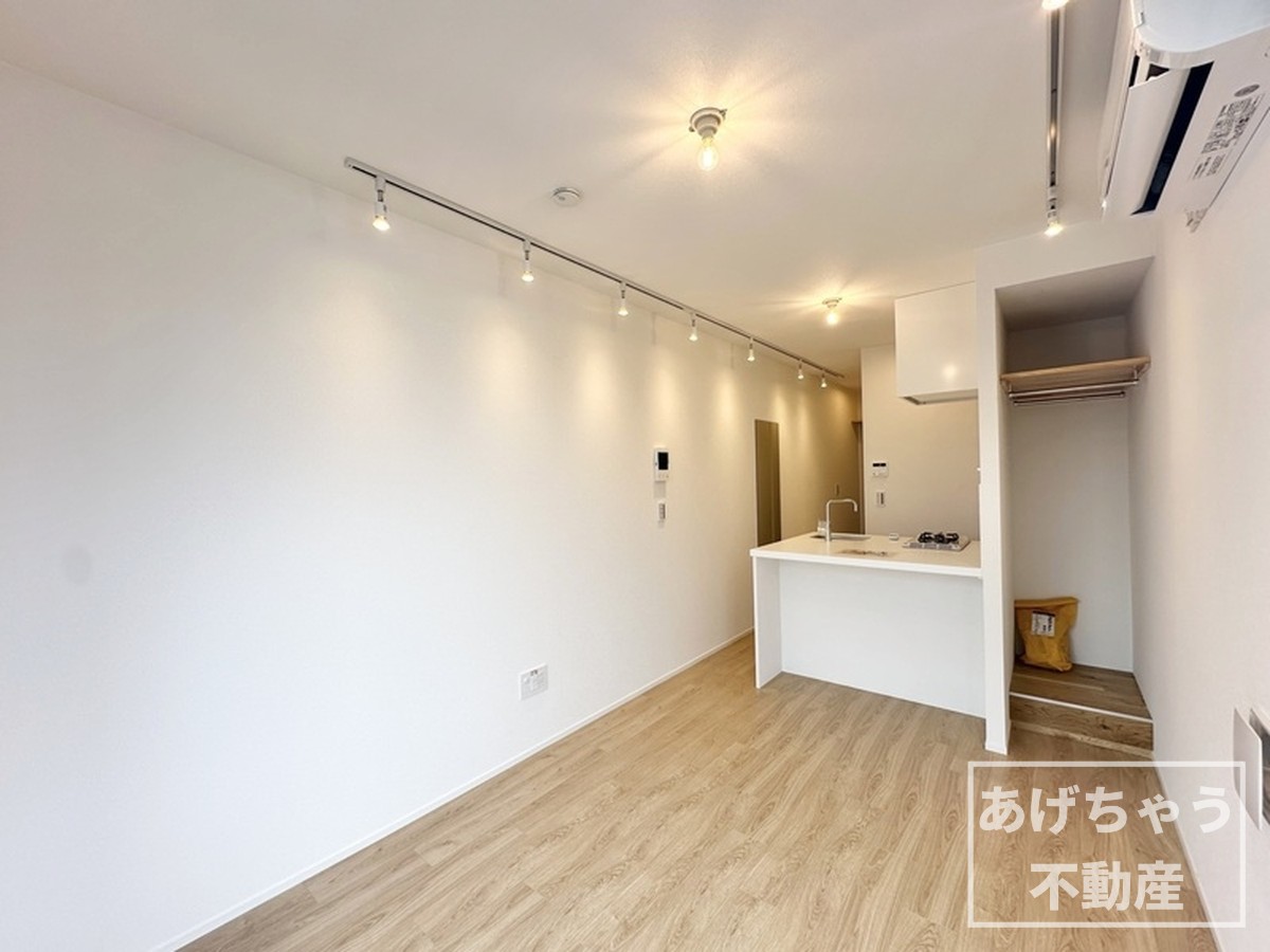 ＪＲ中央線 東中野駅 徒歩4分 4階建 築2年の内装写真