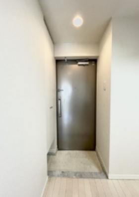 玄関　※別部屋参考写真