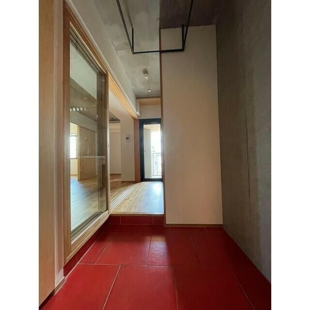 TAS上北沢レジデンスの玄関写真