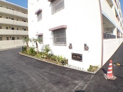 バーム グローリーの外観写真