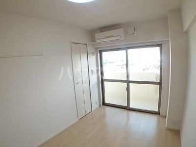 バーム グローリーの内装写真