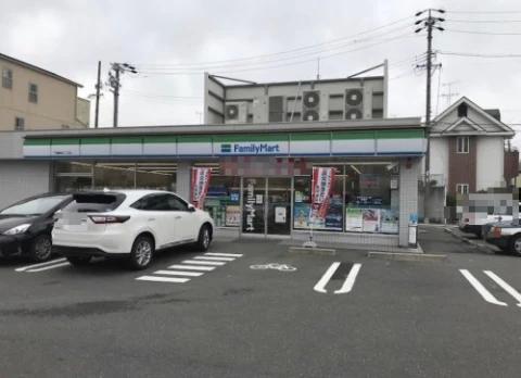 コンビニ　ファミリーマート 千種春岡二丁目店（コンビニ）まで546m