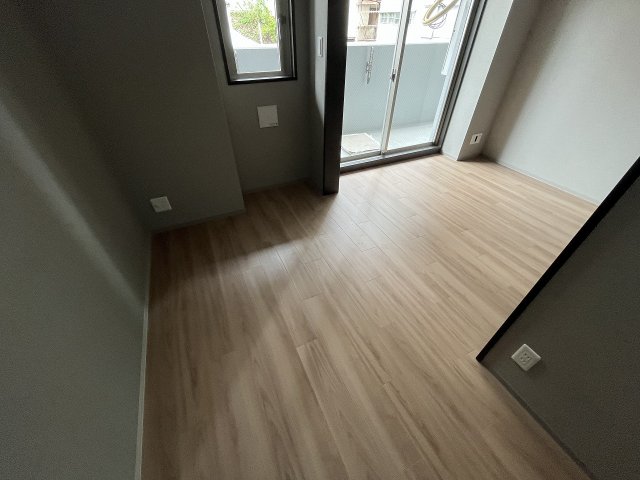 その他部屋・スペース　広くて明るい寝室