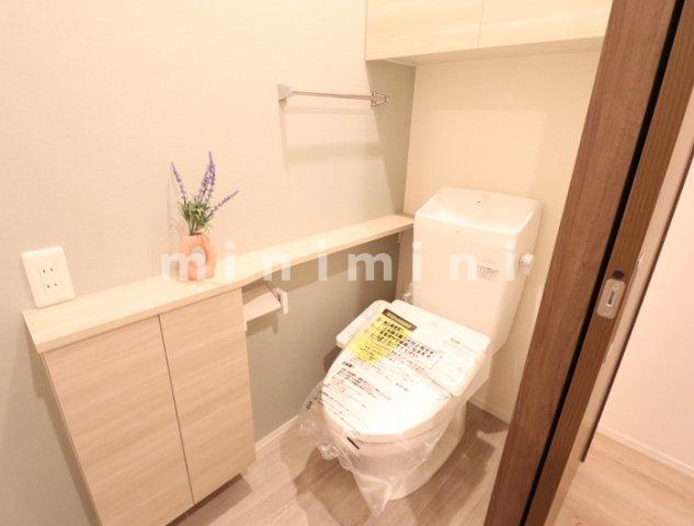 トイレ　※写真は別号室のものですので現状優先とさせていただきます