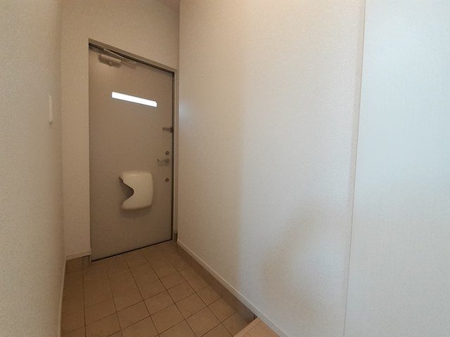 オリーブNJの玄関写真