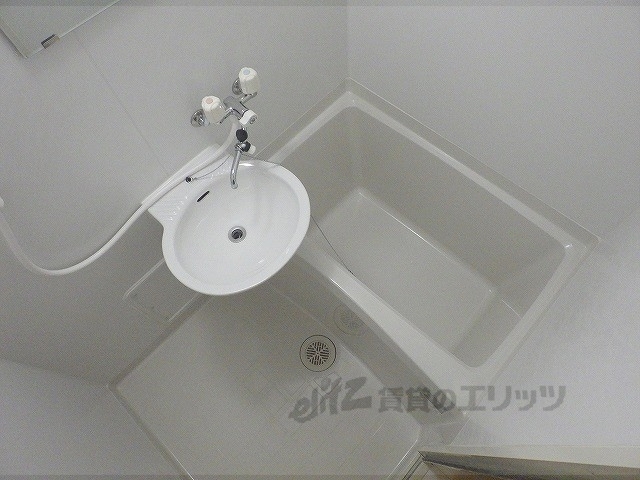 レオパレス長洲西通の風呂写真