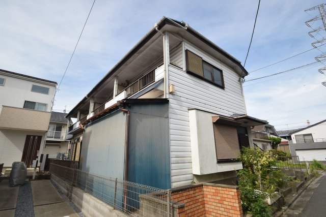建物外観　駅まで徒歩２分！