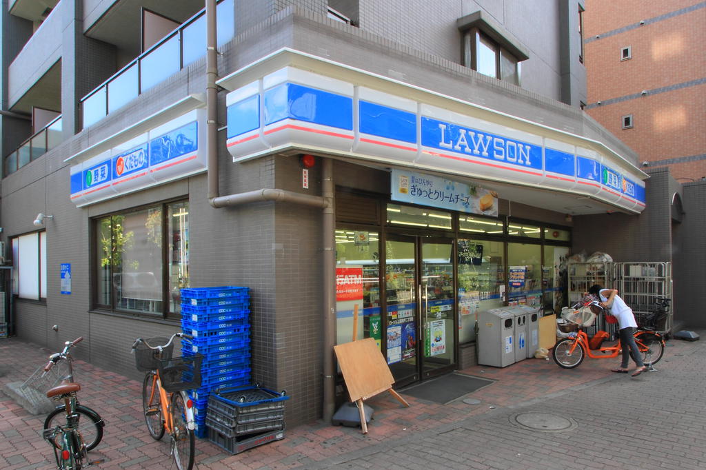 コンビニ　ローソン上高井戸二丁目店（コンビニ）まで513m