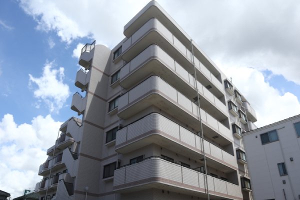 建物外観　大規模マンションです。