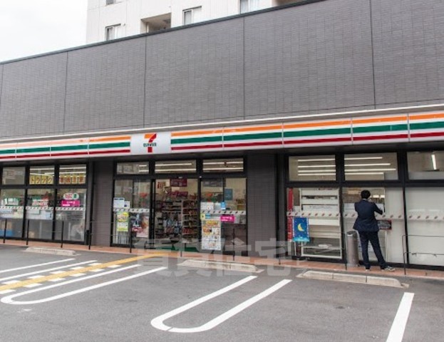コンビニ　セブンイレブン　世田谷給田3丁目店（コンビニ）まで358m