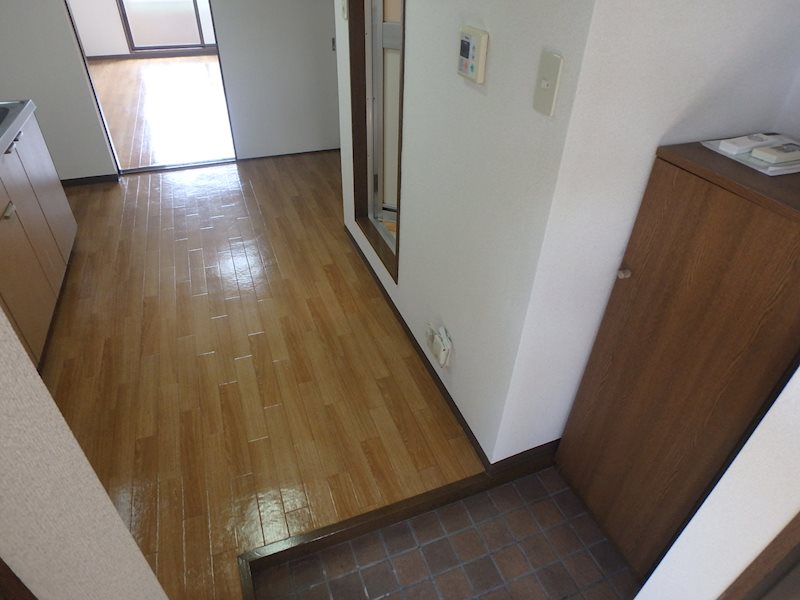 玄関　玄関　下駄箱