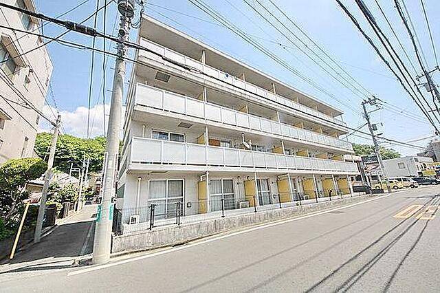 建物外観　築２００５年です